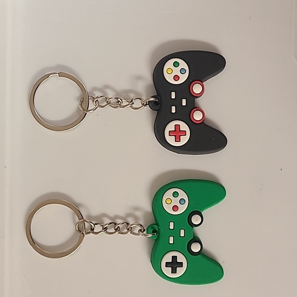 Video game controller keychains. 2 New keychains - Picture 1 of 1